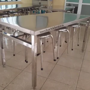 Trang chủ - Inox Bách Khoa bàn ghế inox 304 bàn có móc treo ghế nhà ăn công ty