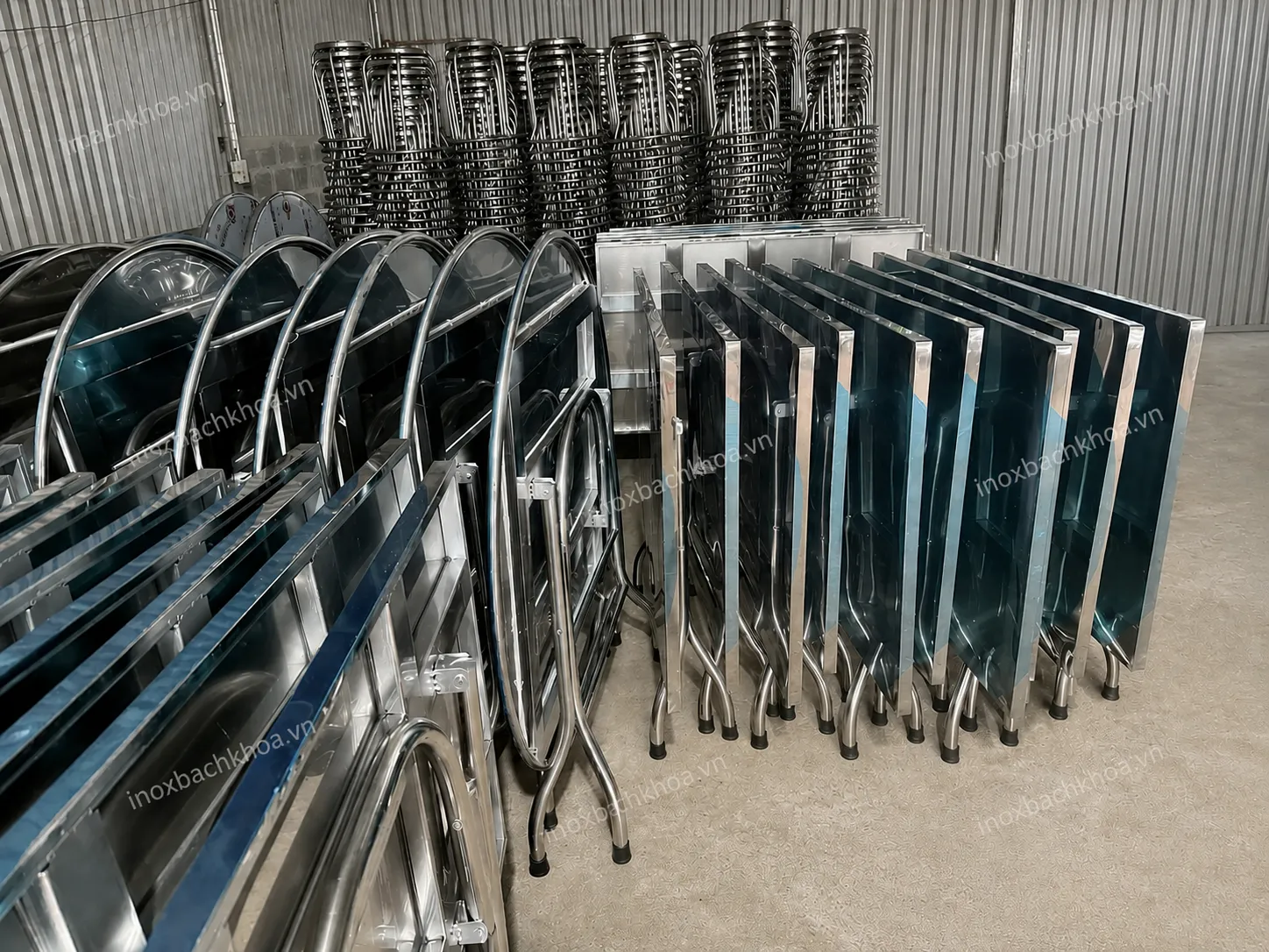 Inox Bách Khoa chuyên sản xuất bàn tròn inox đủ loại kích thước