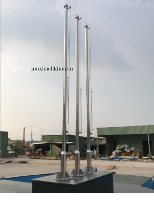cột cờ inox 6m được làm từ inox 304 để ngoài trời