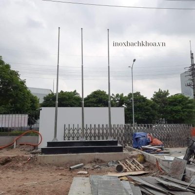 lắp đặt cột cờ inox ngoài trời