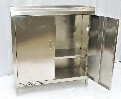 Tủ inox đựng đồ công nghiệp 2 cánh - Viền trên 10cm, chân cao 15cm, inox 304 chống gỉ. Chuyên dụng nhà máy sản xuất & xí nghiệp.