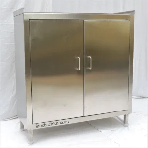 Tủ inox đựng đồ công nghiệp - Viền trên ngăn bụi, chân cao vệ sinh dễ dàng