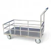 Xe đẩy inox 900x600x900mm có tay cầm uốn cong, mặt xe phẳng viền cao, 4 bánh xe cao su có phanh, dùng cho bệnh viện nhà máy công nghiệp
