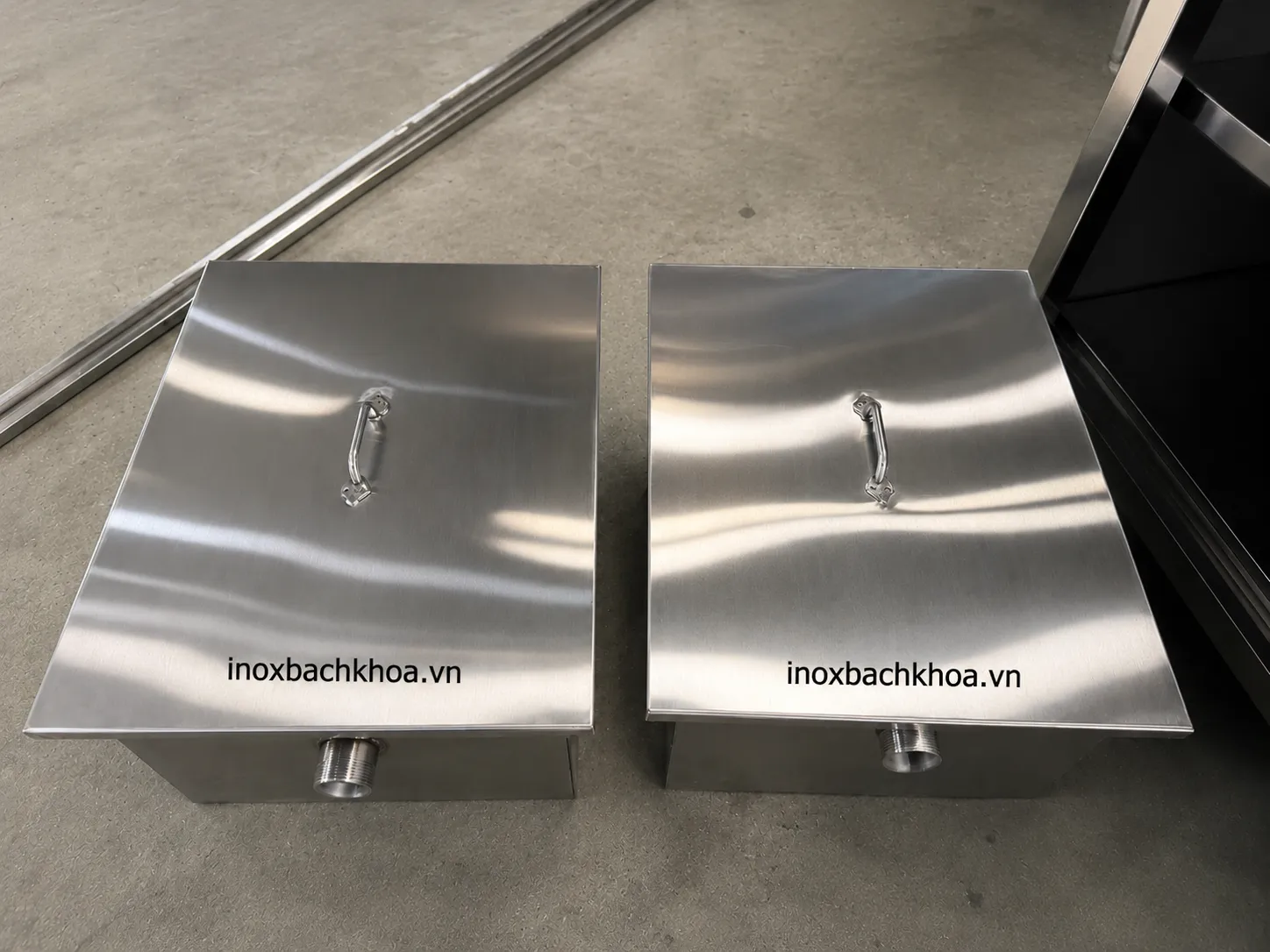 Bể tách mỡ inox - Inox Bách Khoa Bẫy lọc mỡ